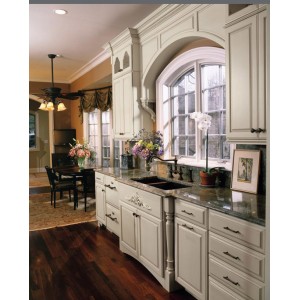 Leclaire Square kitchen by Omega Cabinetry